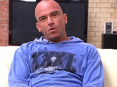 Hairy, muscled and very masculine, bisexual Seth Wilkins, Added: 2012-07-04 by Butch Dixon