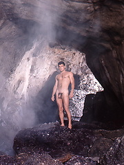 Hot hunk posing naked, Added: 2011-09-06 by Colt Studio