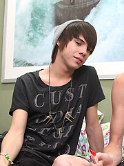 Kyler Moss had a rough day at school and Preston Andrews shows him a few it gets better videos!, Added: 2012-09-06 by LollipopTwinks