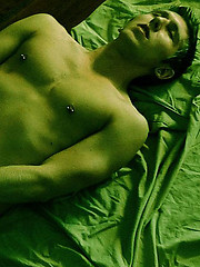 Latino Skater Goes Down On Rocker Dude, Added: 2013-05-30 by Alternadudes