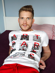 Blond and handsome - Axel Jackson stripping for Zac, Added: 2013-06-03 by Bentley Race
