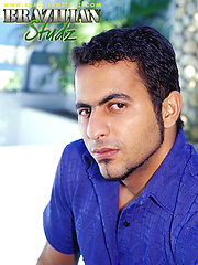 Antonio Bellus naked outdoors, Added: 2011-09-06 by Brazilian Studz