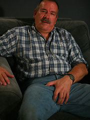 Fat & Old Lee Edwards posing, Added: 2013-11-17 by Hot Older Male