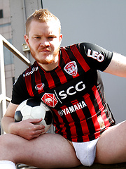 Aussie Red Head - Beau Jackson strips naked out on Ben's rooftop, Added: 2014-12-25 by Bentley Race