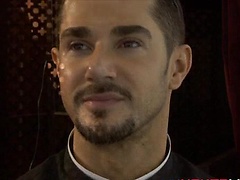 Dean Monroe eats cum, Added: 2011-12-17 by UKNakedmen