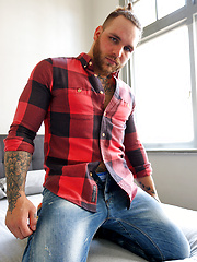 Catching up with my handsome mate Hunter Jones, Added: 2017-11-06 by Bentley Race