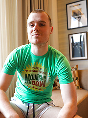 Jacking off my sexy mate Tom Robinson, Added: 2023-08-17 by Bentley Race