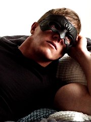 Far Away Love - Larry McCormick, Added: 2018-03-08 by Maskurbate