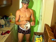 Kelly Cooper - Fresh Undies, Added: 2019-05-30 by BadPuppy