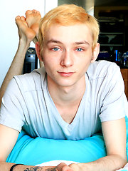 Jamie Satin & Justin Stone. Long-Haired Lover Rams That Butt, Added: 2018-07-27 by Bare Twinks